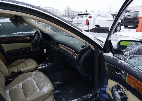 2000 Audi A6 4.2 z USA, uszkodzony, nr VIN WAUZL64B5YN073468